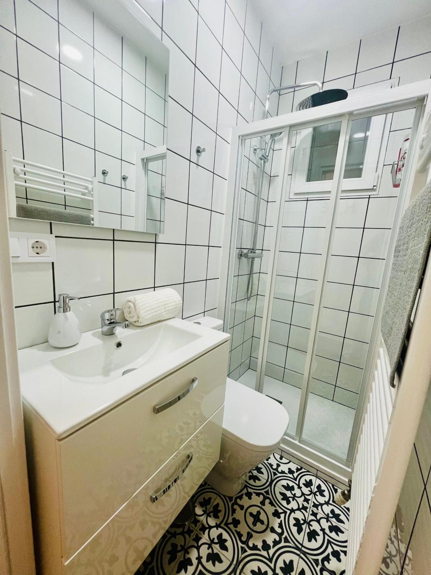 Atocha Cozy Home Madrid Bagian luar foto